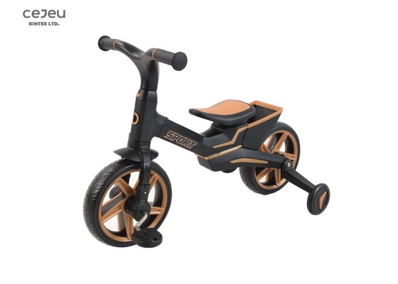 Μικρό παιδί 3 ποδήλατο ροδών με το διευθετήσιμο κάθισμα και τα μετακινούμενα πεντάλια